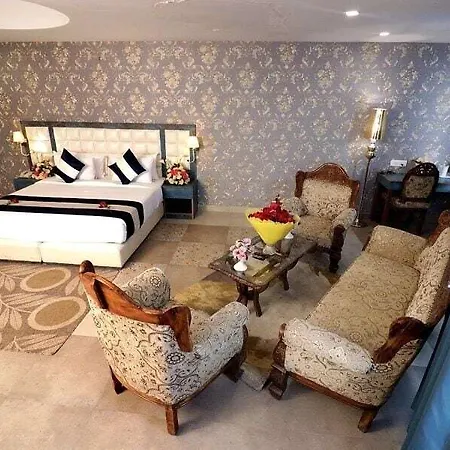 Royal Park Resorts-3